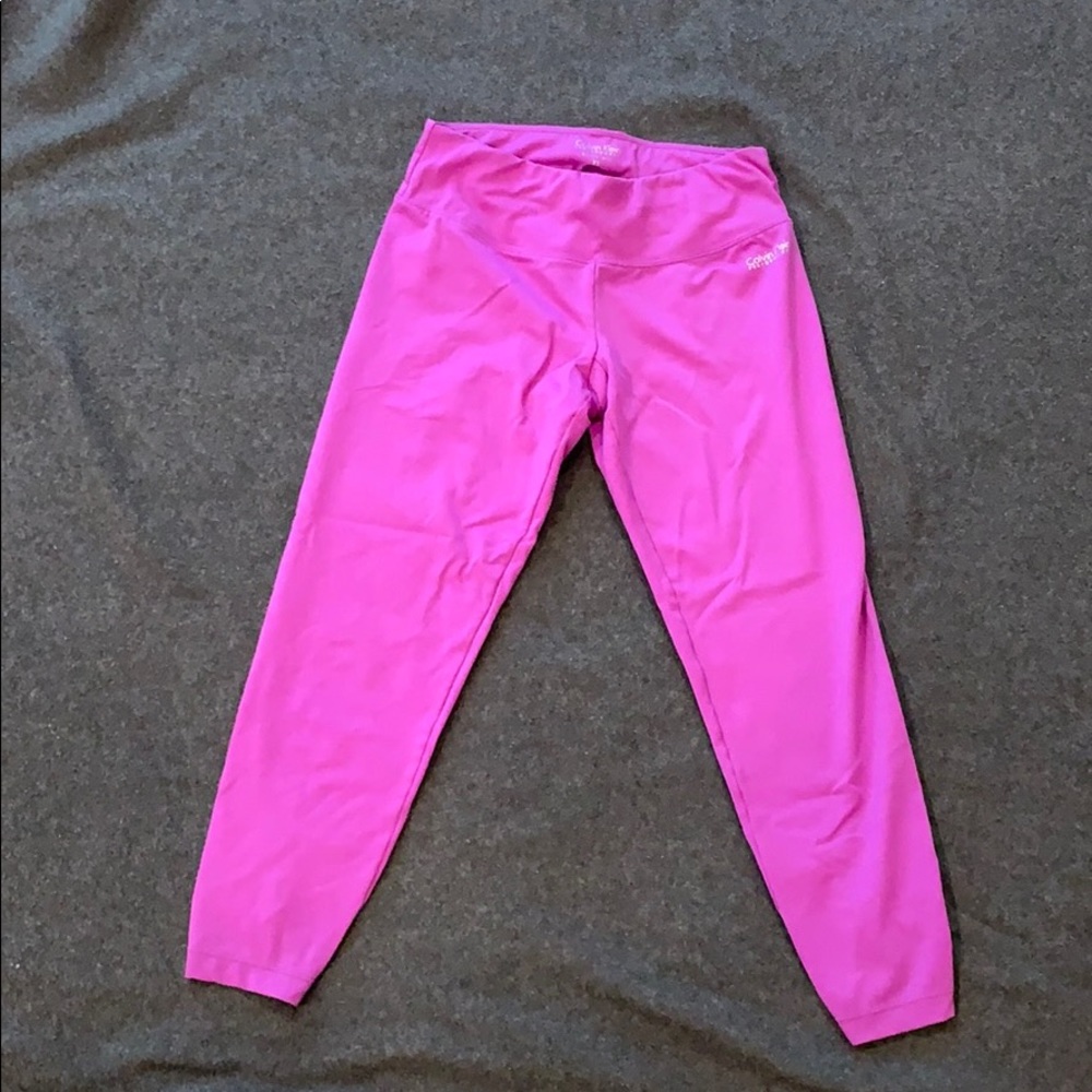 Calvin Klein leggings.